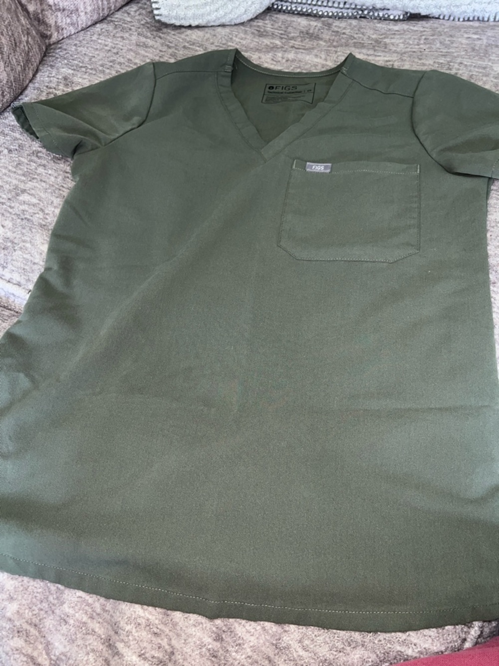 FIGS High-Waisted Zamora Jogger/One Pocket Scrub Top - Picture 8 of 11